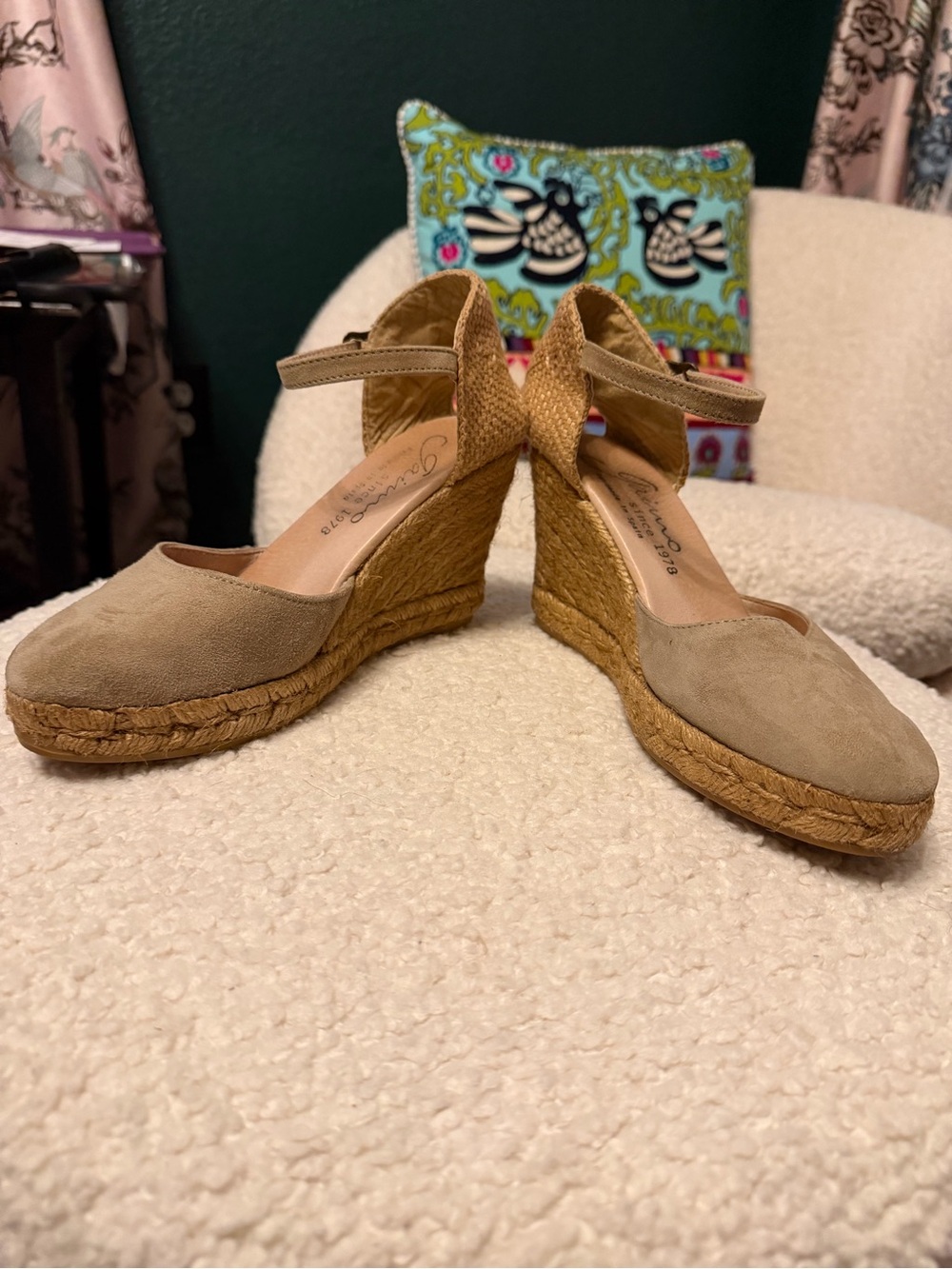 Classic Tan Espadrille Wedge Sandals - Women